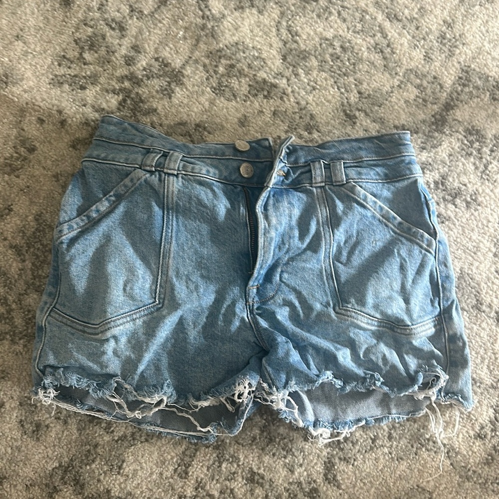 Frame shorts